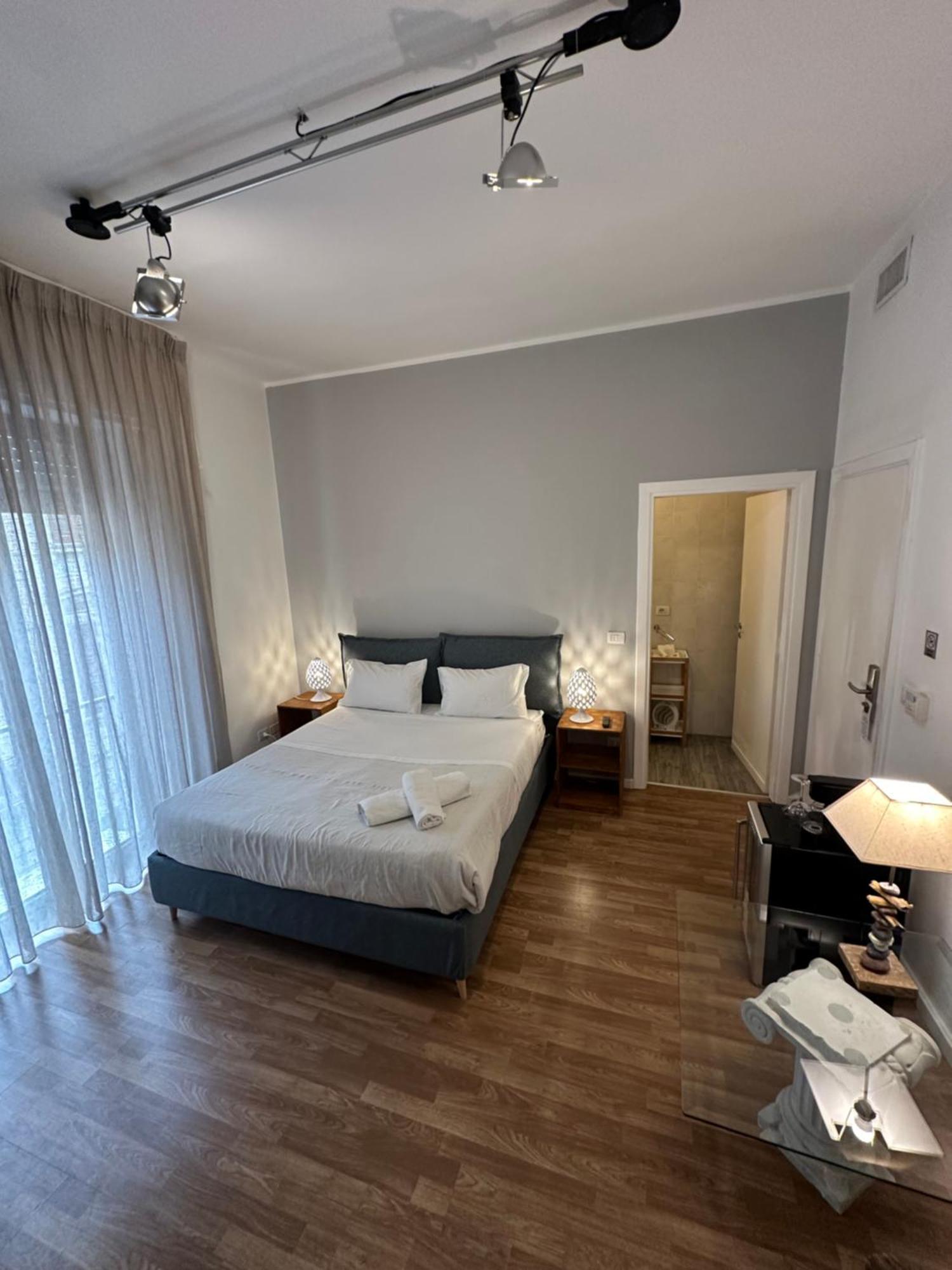 B&B Degli Artisti Suite Lecce Luaran gambar