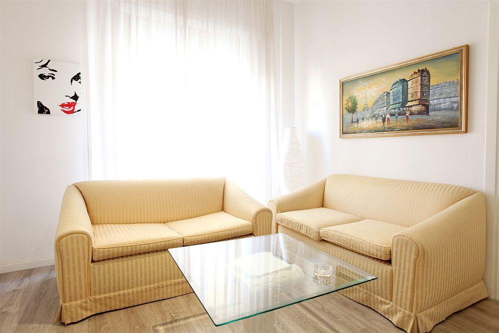 B&B Degli Artisti Suite Lecce Luaran gambar
