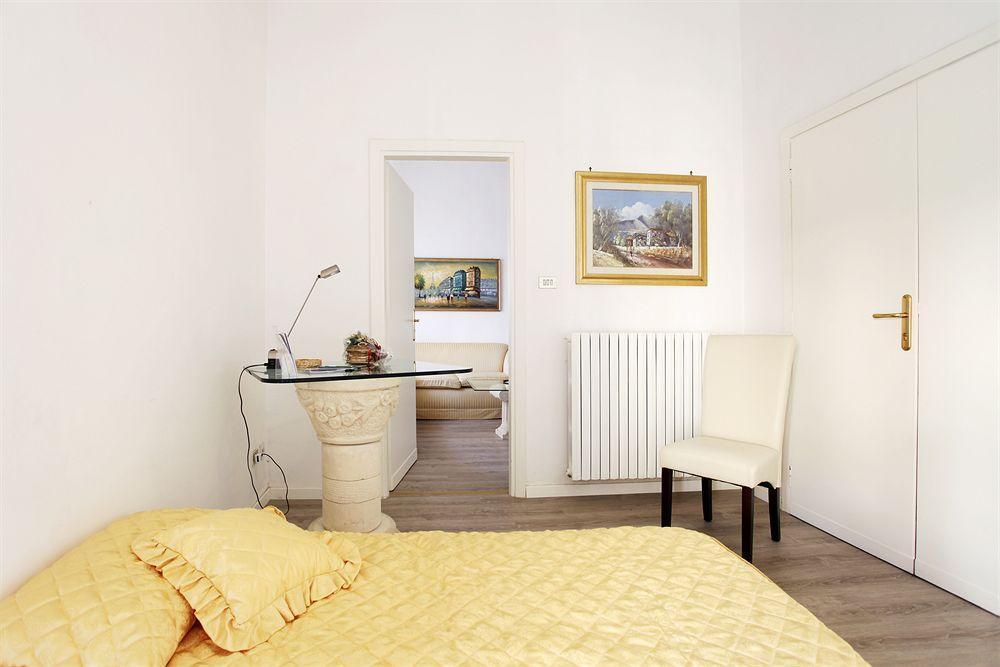 B&B Degli Artisti Suite Lecce Luaran gambar